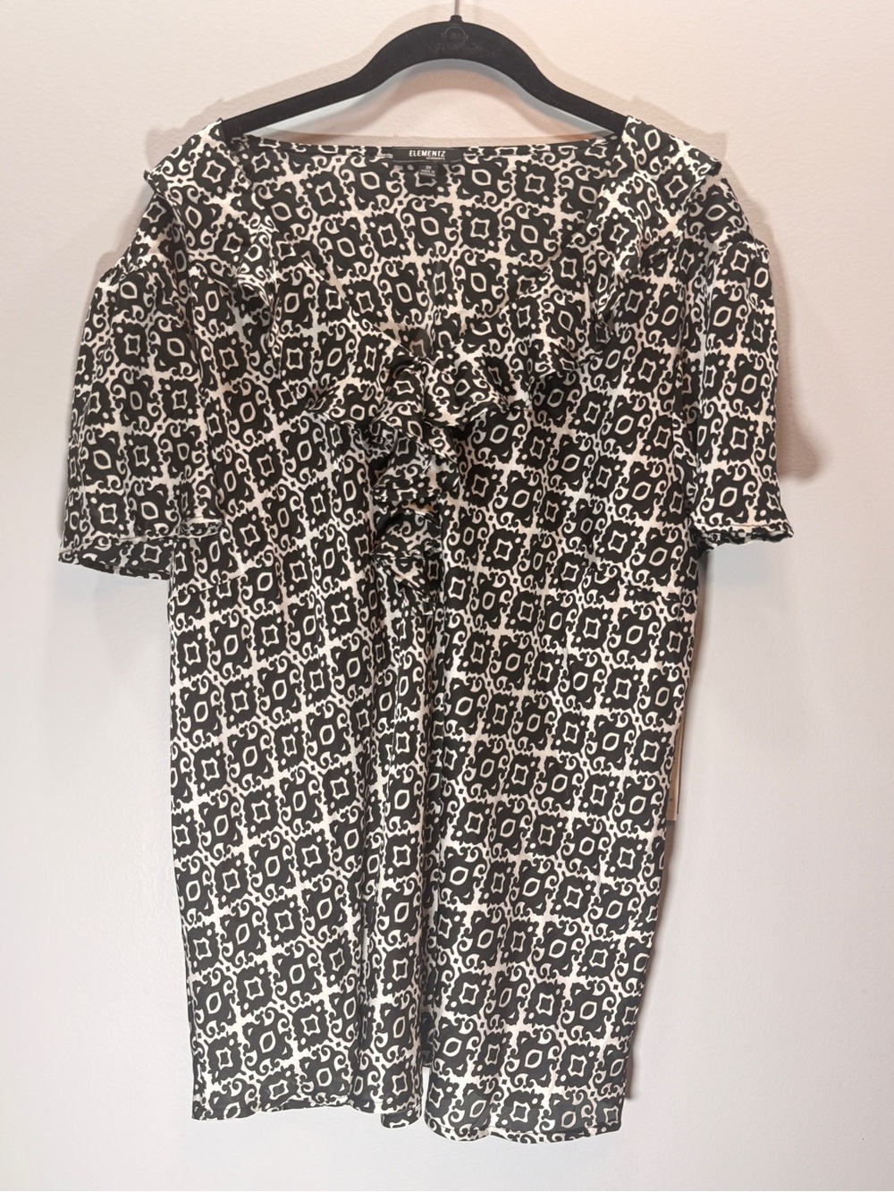 Elementz Black & White Geometric Ruffle Front Blouse